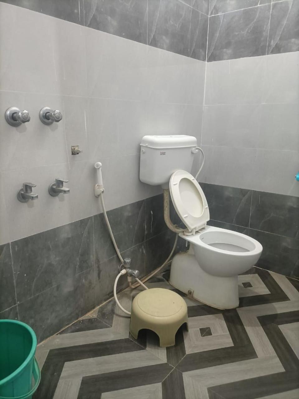 Hotel Nalanda Guest House Bagian luar foto