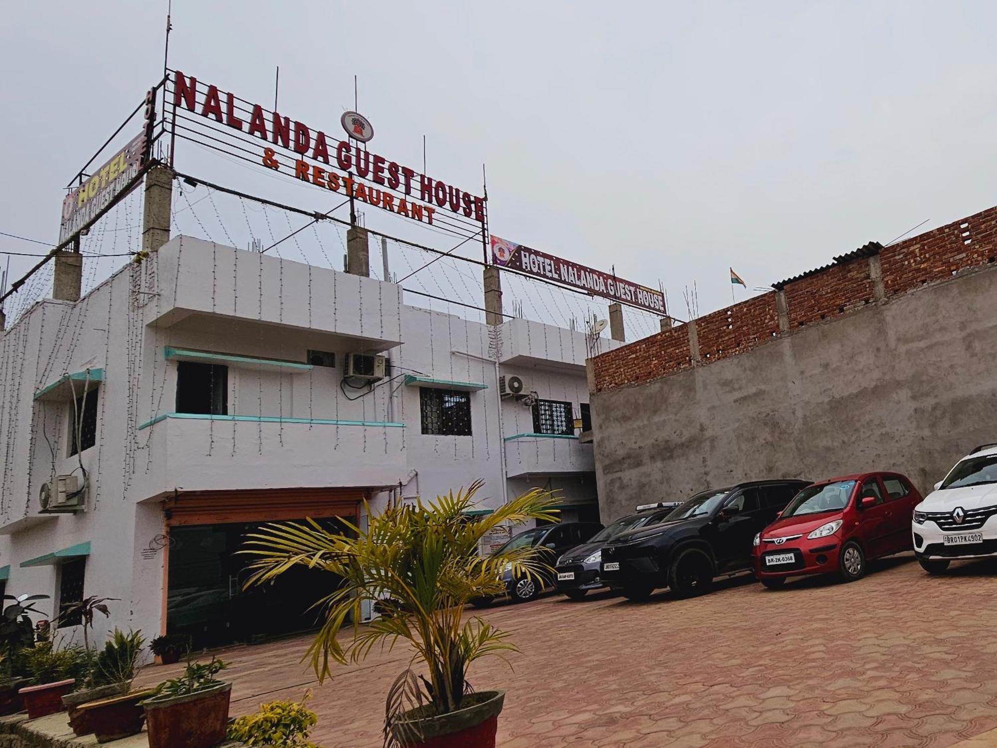 Hotel Nalanda Guest House Bagian luar foto