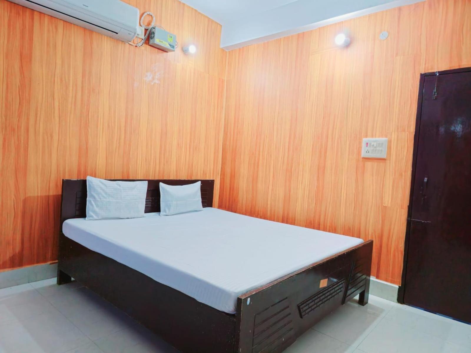 Hotel Nalanda Guest House Bagian luar foto